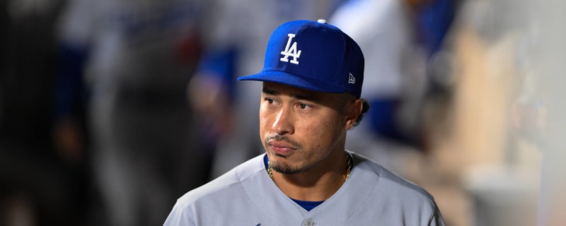 Orioles add two-time Gold Glove winner