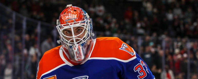 Oilers sign former second-round goalie to one-year extension