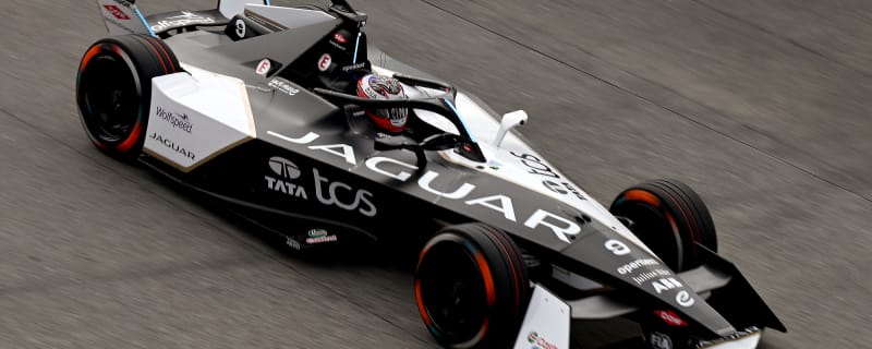 Jaguar in São Paulo: Mitch Evans Wins from Last, Nick Cassidy Slips at the End