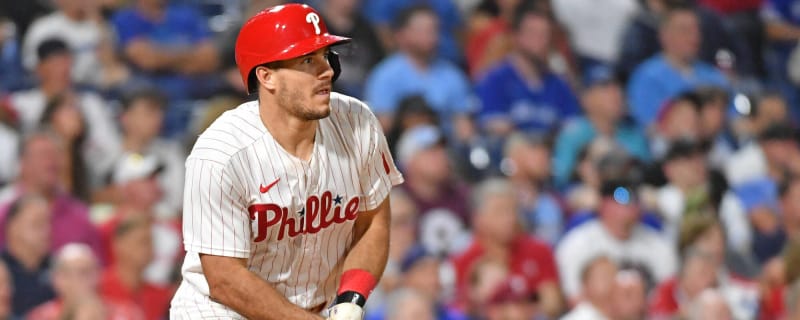 Phillies' J.T. Realmuto says sore shoulder 'feels good,' praises