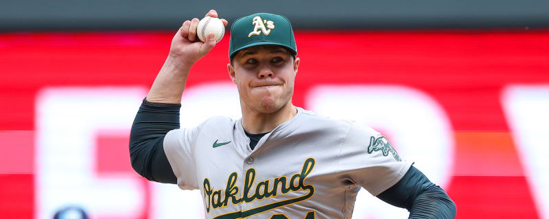 Journeyman pitcher reunites with Mets on minors pact