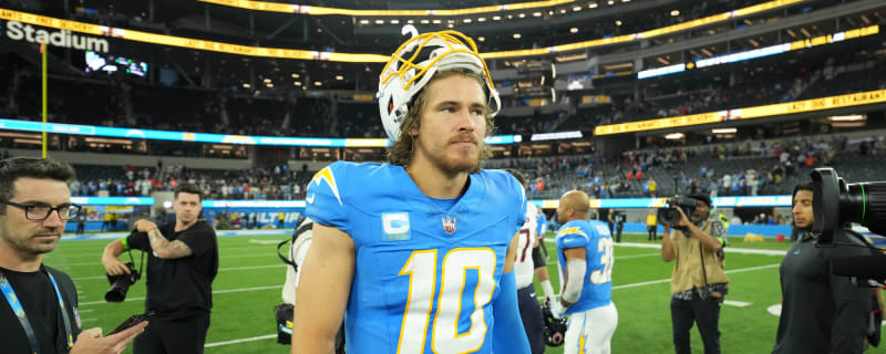 Los Angeles Chargers: New QB Rankings Rate Justin Herbert Slanderously Low