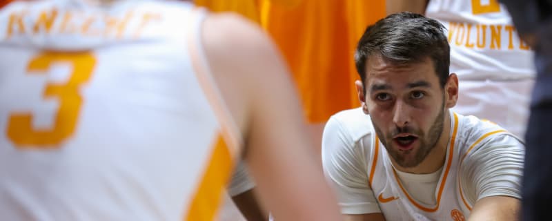 Former Tennessee Vols standouts Dalton Knecht and Santiago Vescovi faced off in NBA summer league matchup on Sunday night