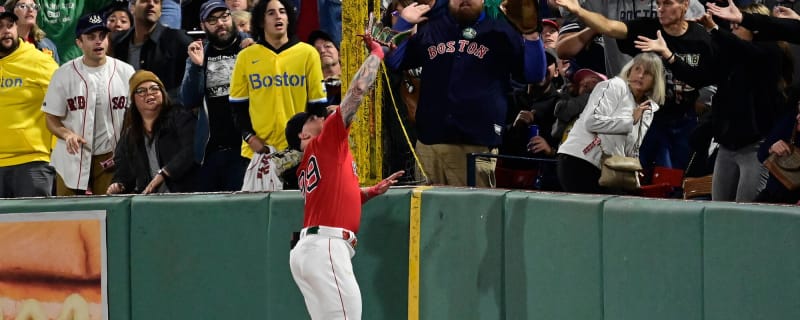 Fan who hit Alex Verdugo with baseball at Yankee Stadium banned