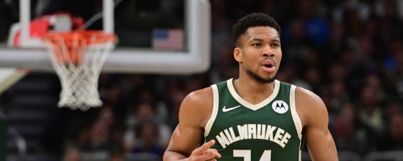 Bucks Notes: Giannis Antetokounmpo, Damian Lillard, Joe Prunty