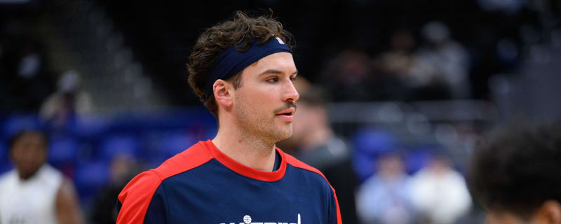 Wizards wing undergoes thumb surgery, out for season