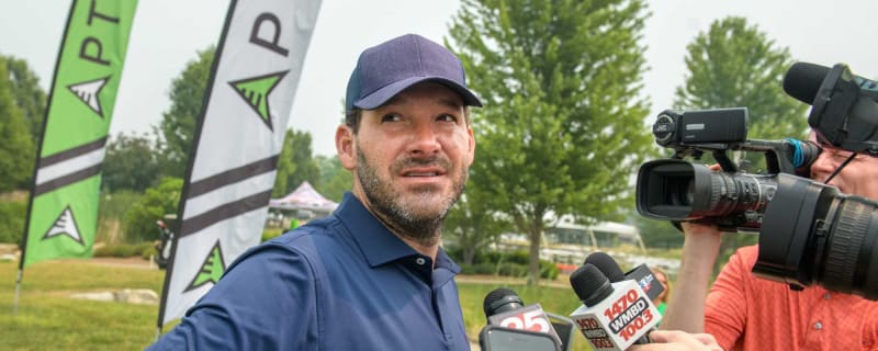 Tony Romo responds to criticism he receives as broadcaster