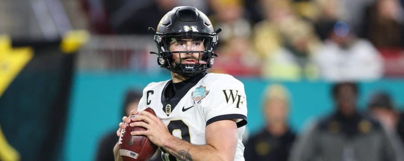 Notre Dame in running for huge transfer portal QB commitment