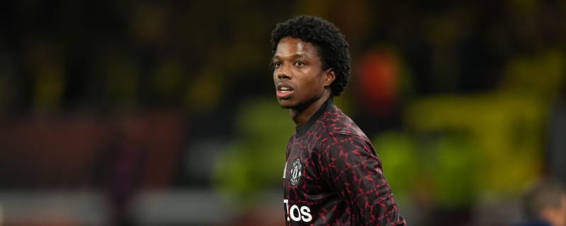 Tyrell Malacia headed for Manchester United exit as SUPRISE team opens talks