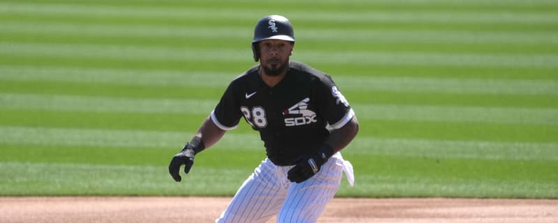 White Sox place Leury Garcia (back) on IL