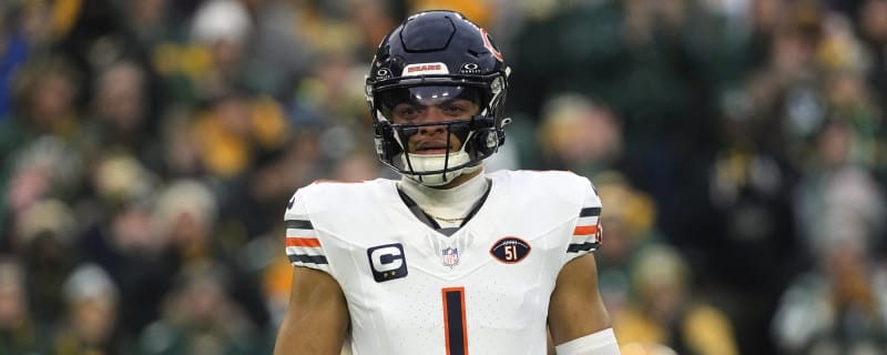 Insider predicts if Justin Fields will take Steelers' QB job from Russell Wilson
