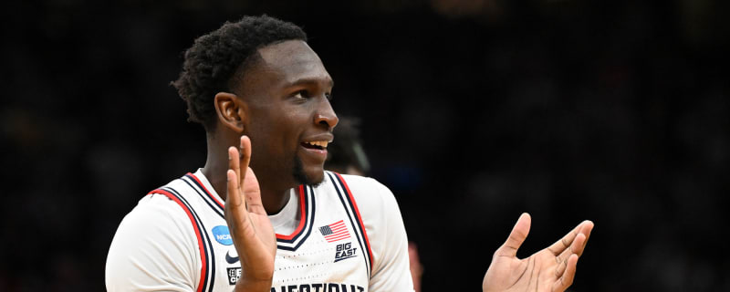 Watch: UConn's Diarra drills deep three before halftime vs. Florida
