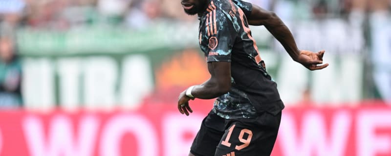 Free agent more likely to join Liverpool than Man United as star not attracted to Old Trafford transfer