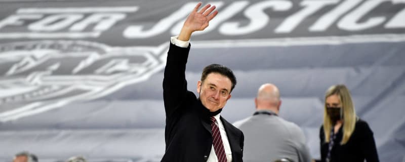 Rick Pitino 'in heaven' at Iona, done with 'big-time' schools