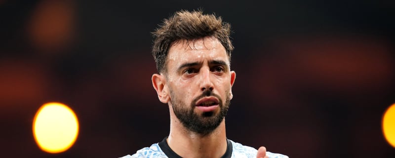 Photo: Bruno Fernandes shows classy gift he received from former Manchester United star