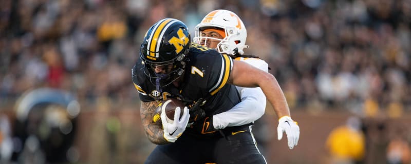 Reporter claims that former Vols Wesley Walker and Tyler Baron were kicked off the team by Jeff Brohm at Louisville