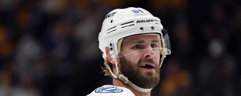 Veteran winger turns PTO with Red Wings into two-way deal