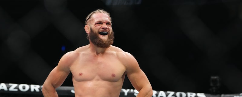 Lightweight Contender Entertains Prospect of Shift to Featherweight: 'I have to think about it'