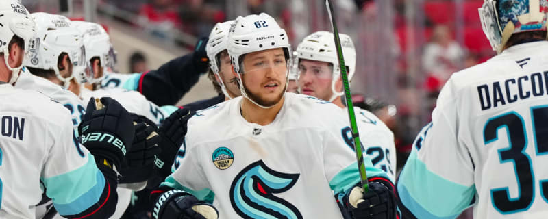 Montour, Mahura Get Stanley Cup Rings Before Playing the Panthers