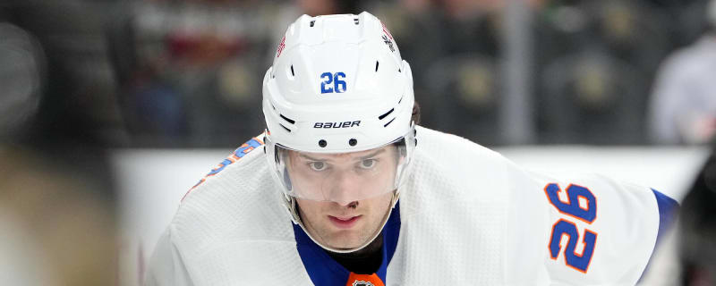 Palmieri, Bailey, Clutterbuck pose Islanders' first injury issues of 2022-23  season - Lighthouse Hockey