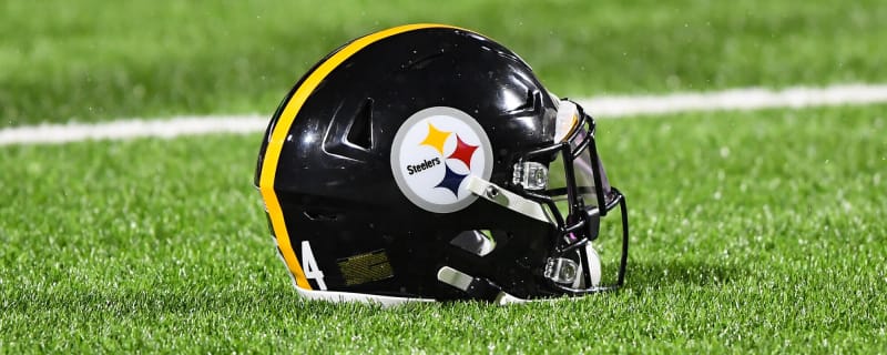 Steelers Sign Hard-Nosed Former Cardinals Defensive Tackle Jacob Slade