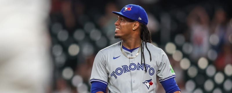 Cleveland Guardians sign former Toronto Blue Jays pitcher to new deal