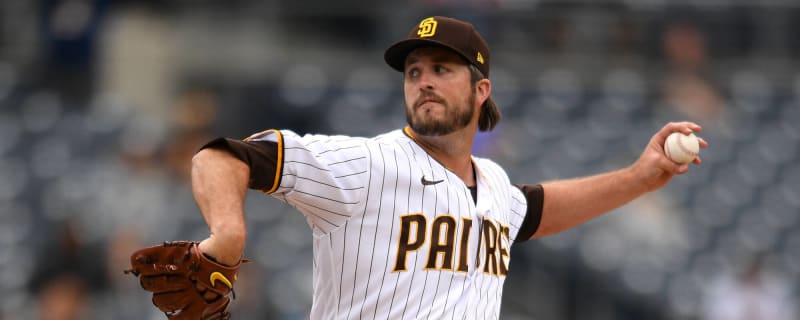 World Series-winning pitcher reunites with Giants