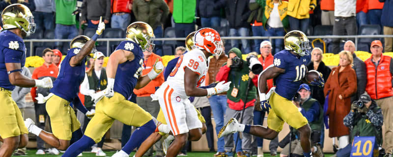 Watch: Notre Dame's Prince Kollie returns blocked Clemson punt for a TD