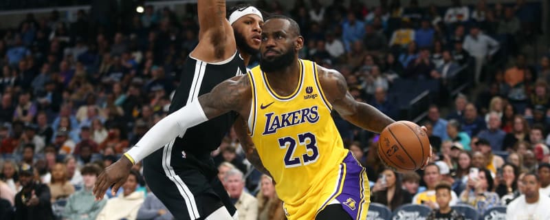 Lakers’ D’Angelo Russell On LeBron James: ‘He’s A Complete Role Model All Around’