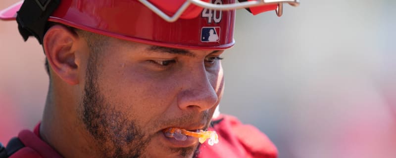 Cardinals' Yadier Molina Passes Mike Piazza for 6th-Most Hits by