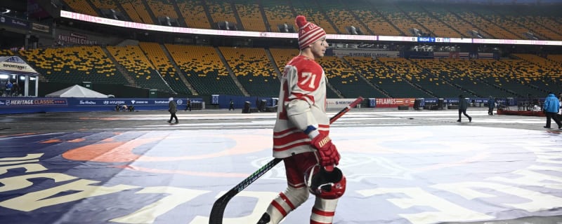 San Jose Sharks claim forward Walker Duehr off waivers from the Flames