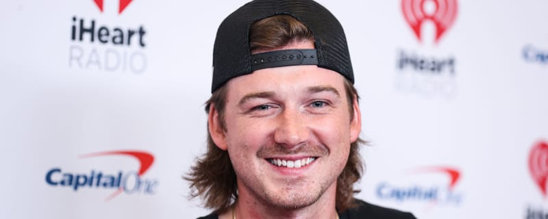 Morgan Wallen walks off the stage during "SNL" closing credits
