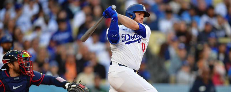 Dodgers infielder goes on power binge in win over Braves