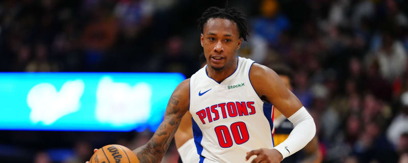 Pistons player literally shoots lights out during game against Rockets