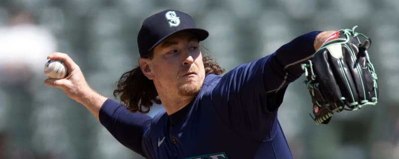 Angels acquire reliever from Giants