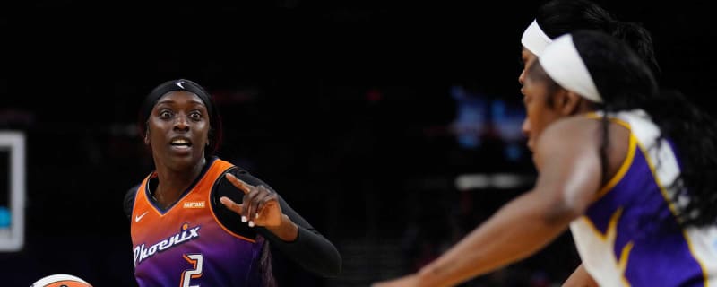 Mercury third-quarter breakout disrupted 29-point game by Dearica Hamby, beat Sparks 92-78