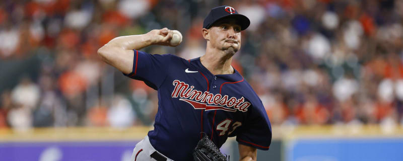Former All-Star, ERA champ Aaron Sanchez released from minor-league deal by Blue Jays