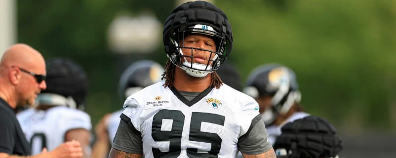 Jaguars to trade veteran DL to Seahawks