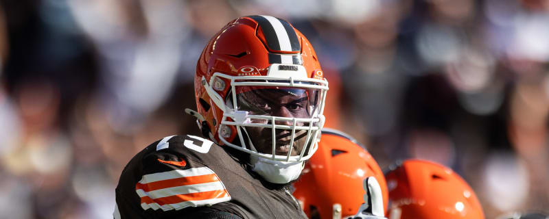 Browns LT Dawand Jones Suffers Left Ankle Injury