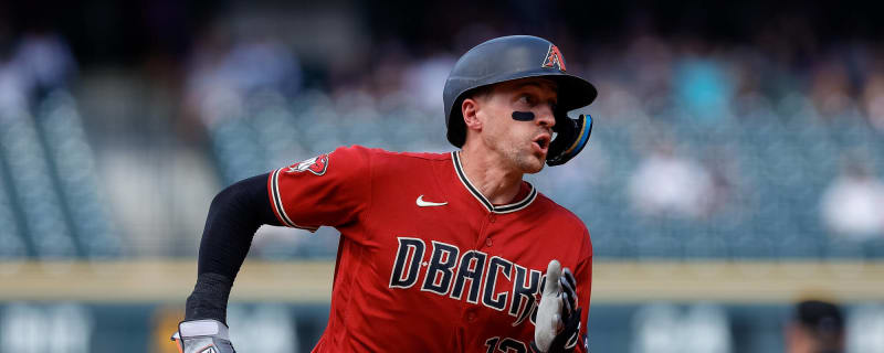 Giants sign two-time Gold Glove winner