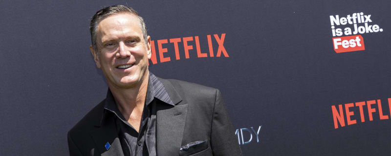 Drew Bledsoe reveals that Netflix paid him to appear at Tom Brady's roast