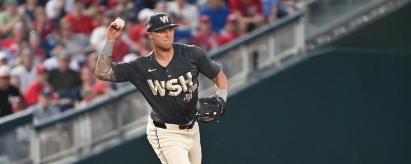 Chicago White Sox sign Nick Senzel while Cubs welcome Jesus Tinoco