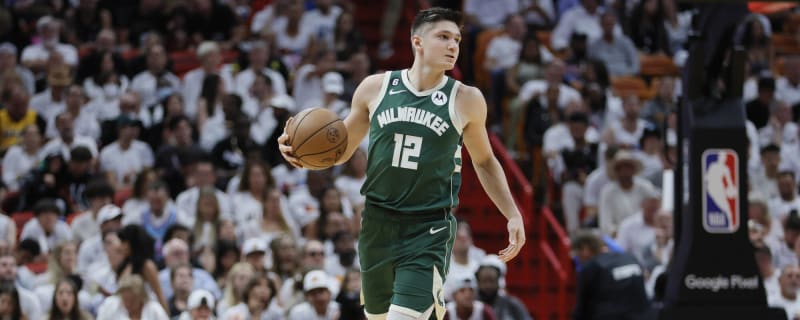 Grayson Allen's hilarious reaction to getting sent to Suns in Damian  Lillard trade