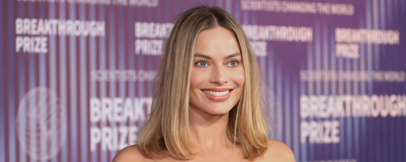 A Margot Robbie PIRATES OF THE CARIBBEAN Movie Is Still in the Works