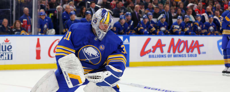 Winnipeg Reunites with Eric Comrie on Two-Year Deal