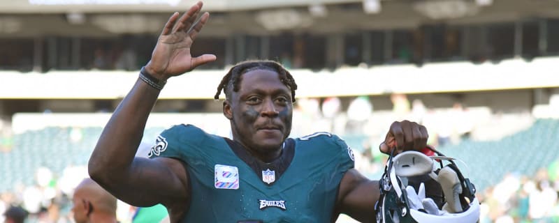 A.J. Brown claps back at Eagles legend over critical comments