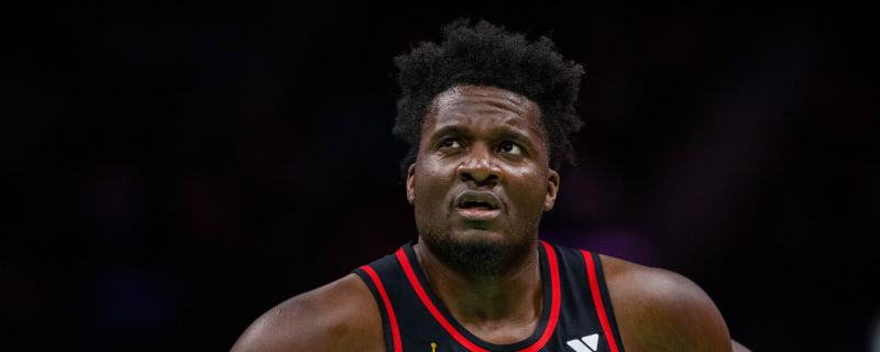 Hawks reportedly looking to trade starting center before deadline