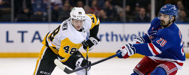 Penguins Start Offseason Moves by Re-Signing Valtteri Puustinen