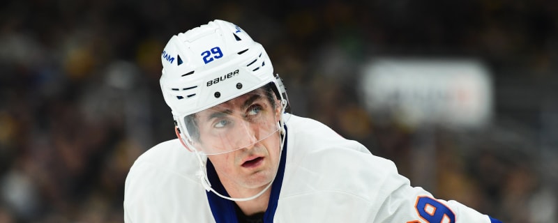 The Latest on the Brock Nelson Situation & Nelson Speaks on Rumors