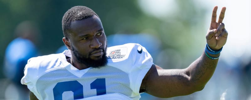 Bears ink best available defensive free agent